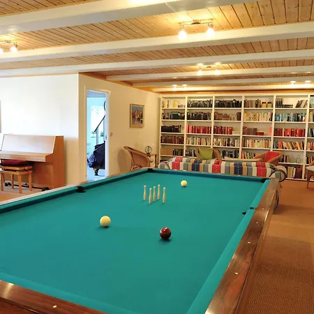 Отель Hotel Gudhjem 3*