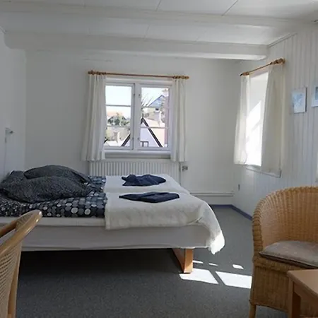 Hotel Hotel Gudhjem 3*