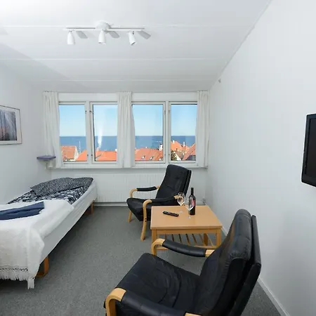 Hotel Gudhjem Отель 3*