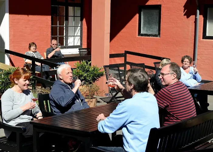 Hotel Hotel Gudhjem 3*